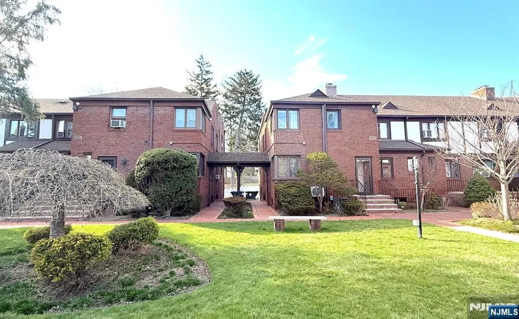 520 Broad Avenue Englewood NJ 07631
