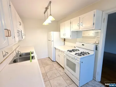 520 Broad Avenue Englewood NJ 07631