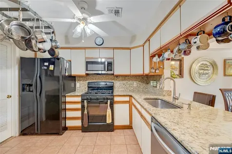 49 Quartz Lane Paterson NJ 07501