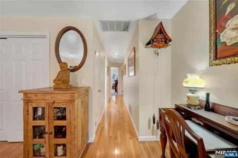 49 Quartz Lane Paterson NJ 07501
