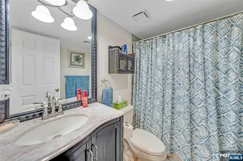 49 Quartz Lane Paterson NJ 07501