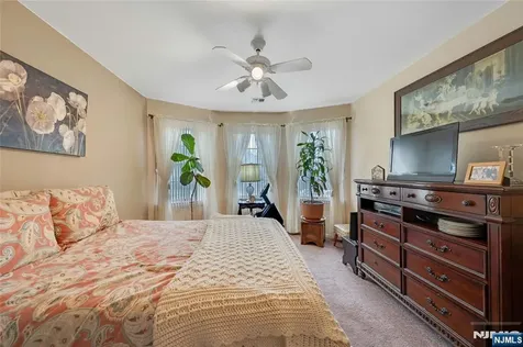 49 Quartz Lane Paterson NJ 07501