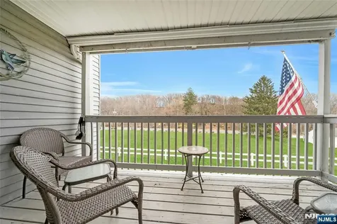 49 Quartz Lane Paterson NJ 07501