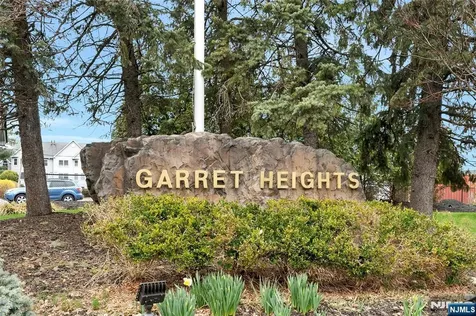 49 Quartz Lane Paterson NJ 07501