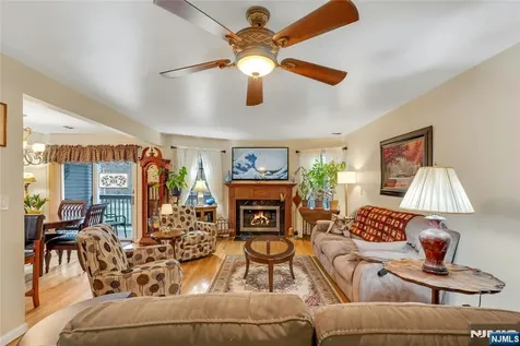 49 Quartz Lane Paterson NJ 07501