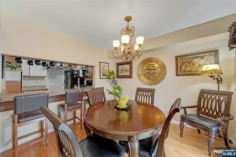 49 Quartz Lane Paterson NJ 07501