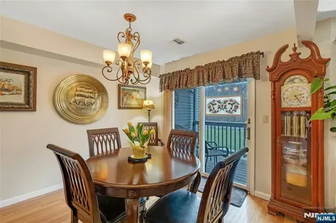 49 Quartz Lane Paterson NJ 07501