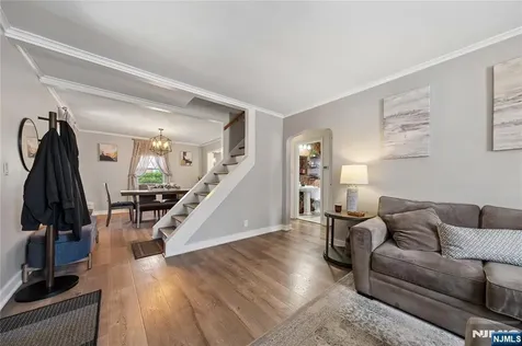 182 Carlson Place Bergenfield NJ 07621