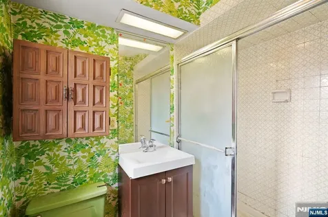 345 5th Street Ridgefield Park NJ 07660