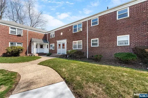 418 Esplanade Hackensack NJ 07601