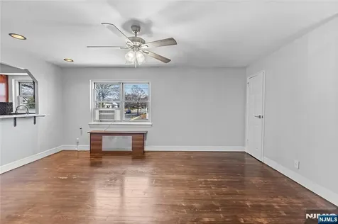 418 Esplanade Hackensack NJ 07601