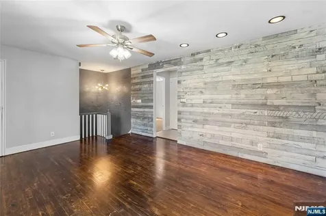 418 Esplanade Hackensack NJ 07601