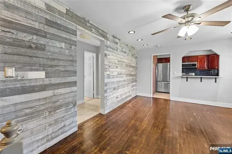 418 Esplanade Hackensack NJ 07601