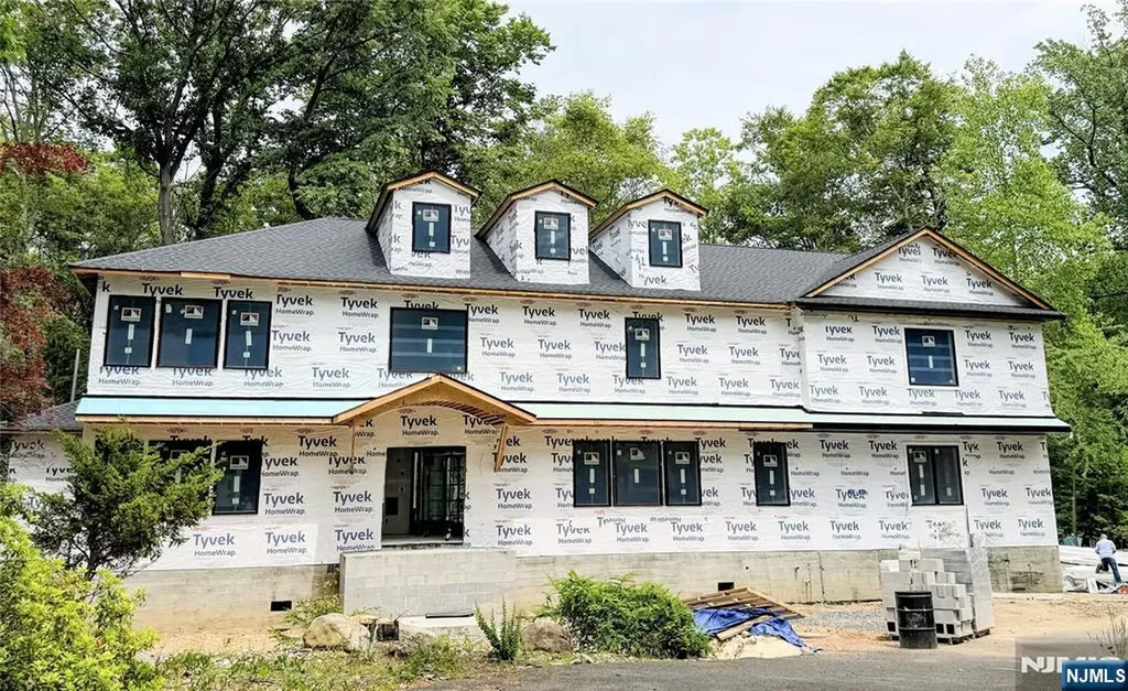 20 Cambridge Drive Allendale NJ 07401