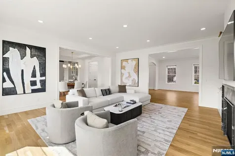 780 Frederick Court Wyckoff NJ 07481