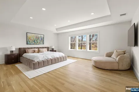 780 Frederick Court Wyckoff NJ 07481