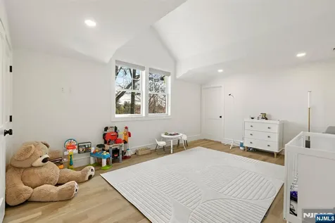 780 Frederick Court Wyckoff NJ 07481