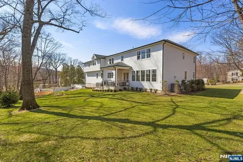 780 Frederick Court Wyckoff NJ 07481