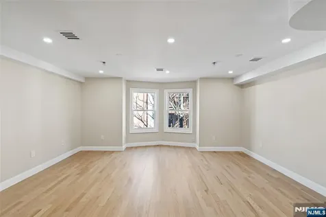 306 Grand Street Jersey City NJ 07302