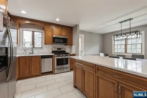 23 Asmus Road Closter NJ 07624