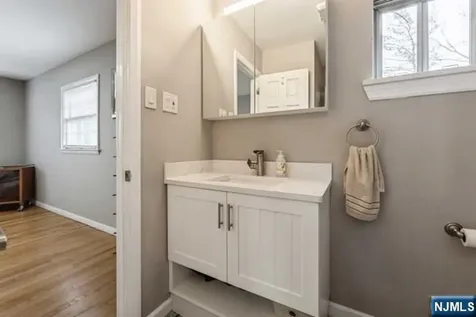 23 Asmus Road Closter NJ 07624