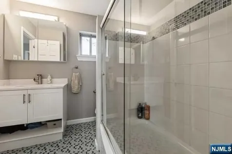 23 Asmus Road Closter NJ 07624