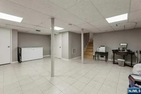 23 Asmus Road Closter NJ 07624