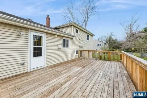 23 Asmus Road Closter NJ 07624