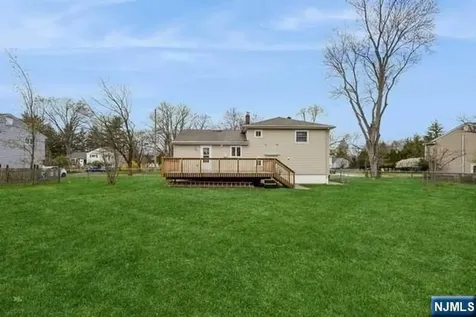 23 Asmus Road Closter NJ 07624