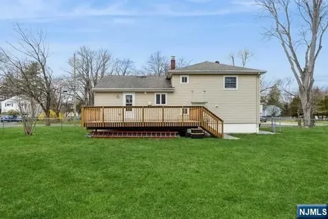 23 Asmus Road Closter NJ 07624