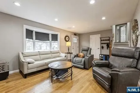 23 Asmus Road Closter NJ 07624