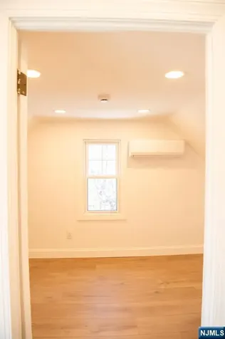 46 Garden Place Edgewater NJ 07020