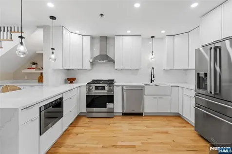 306 Grand Street Jersey City NJ 07302