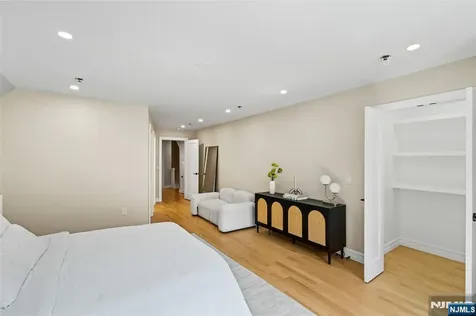 306 Grand Street Jersey City NJ 07302