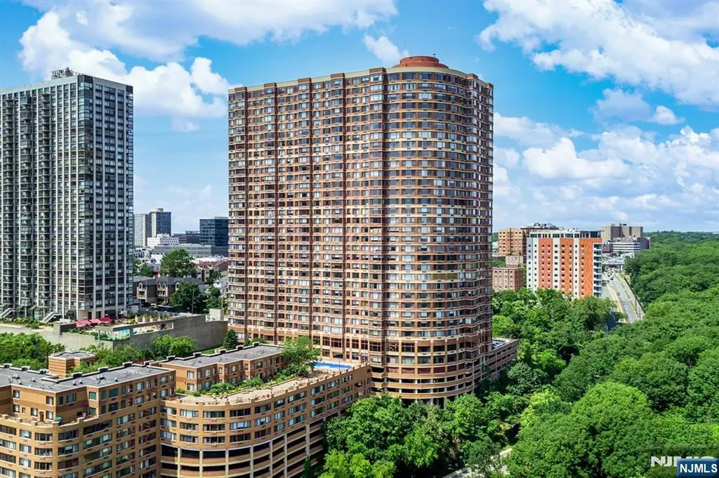 100 Old Palisade Road Fort Lee NJ 07024