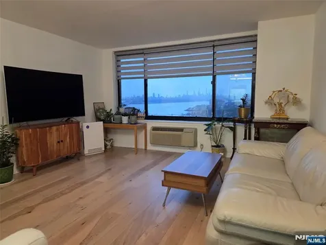 100 Old Palisade Road Fort Lee NJ 07024