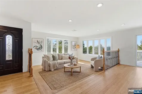 2 Rossi Drive Clinton Twp NJ 08809