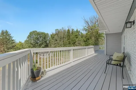 2 Rossi Drive Clinton Twp NJ 08809