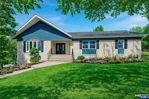 2 Rossi Drive Clinton Twp NJ 08809
