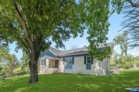 2 Rossi Drive Clinton Twp NJ 08809