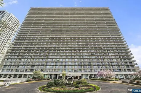 1530 Palisade Avenue Fort Lee NJ 07024