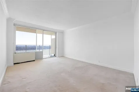 1530 Palisade Avenue Fort Lee NJ 07024