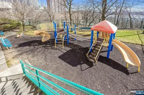 1530 Palisade Avenue Fort Lee NJ 07024