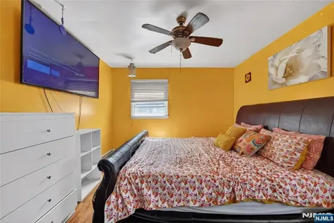 241 Halsted Street East Orange NJ 07018