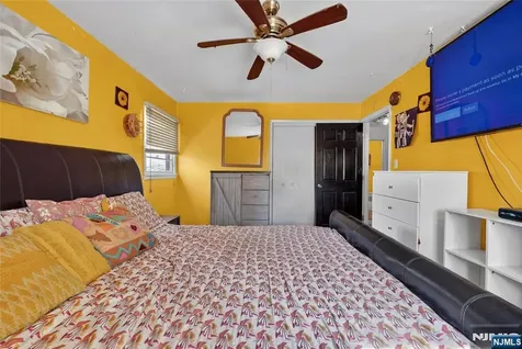 241 Halsted Street East Orange NJ 07018