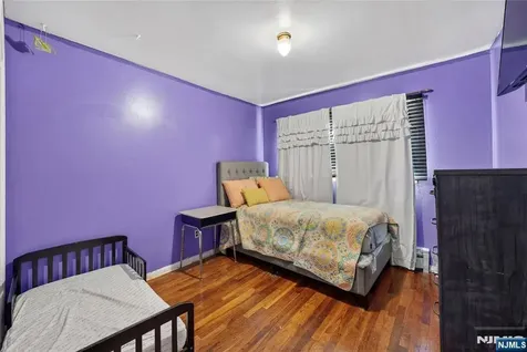241 Halsted Street East Orange NJ 07018