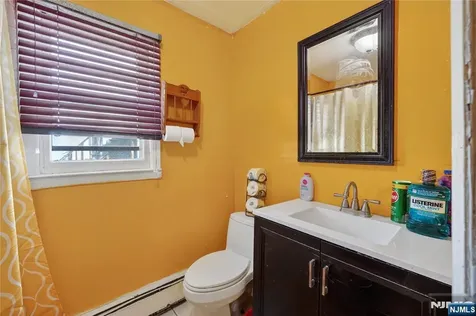 241 Halsted Street East Orange NJ 07018