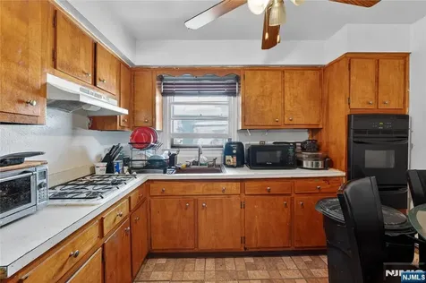 241 Halsted Street East Orange NJ 07018