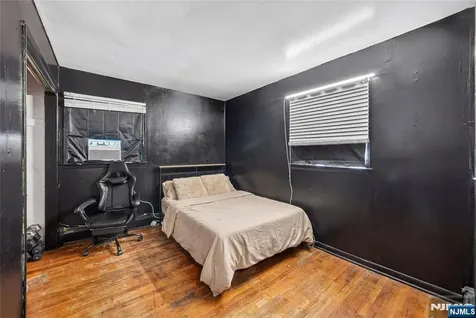 241 Halsted Street East Orange NJ 07018