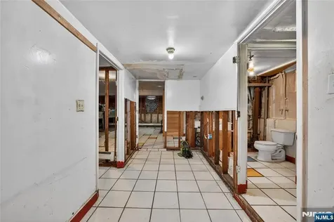 241 Halsted Street East Orange NJ 07018